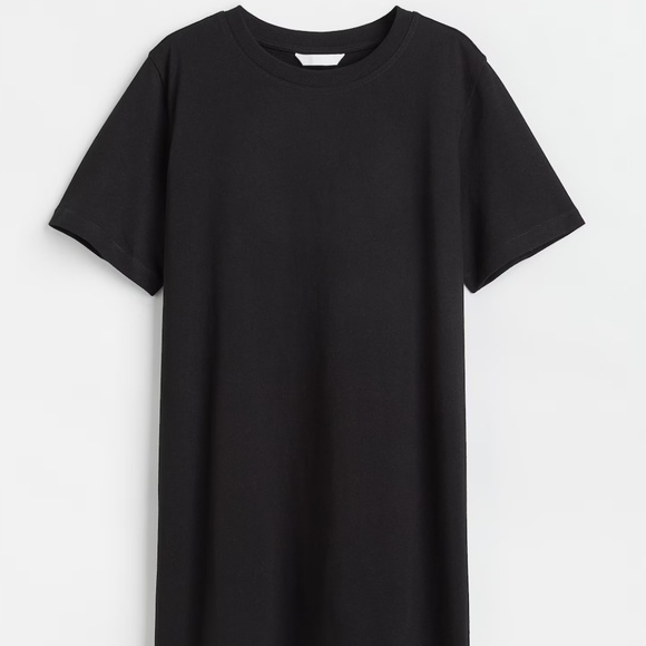 H&M | Dress | H&M Tee Shirt Dress - Picture 2 of 6